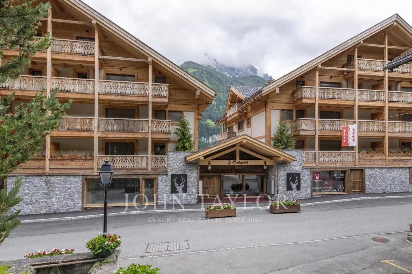 Geräumige Wohnung im Dachgeschoss mit Panoramablick - Foto 12 von 13