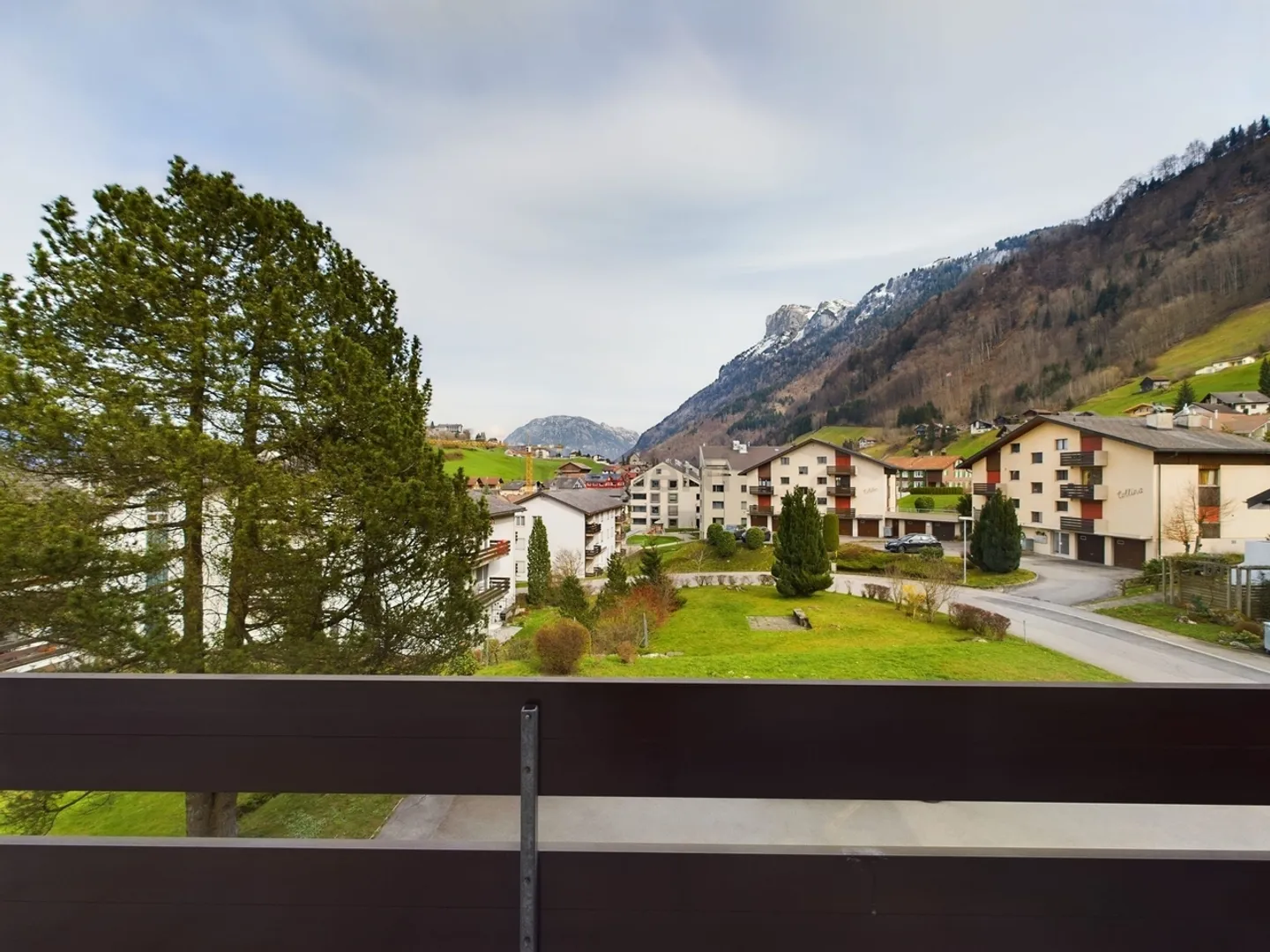 Charmant appartement de 2 pièces avec balcon et garage à Emmetten - Photo 9 sur 11