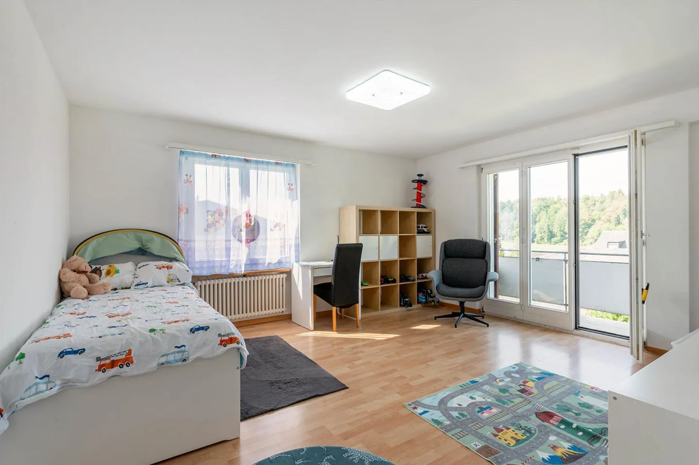 Vielseitiges Zweifamilienhaus - Foto 6 von 11