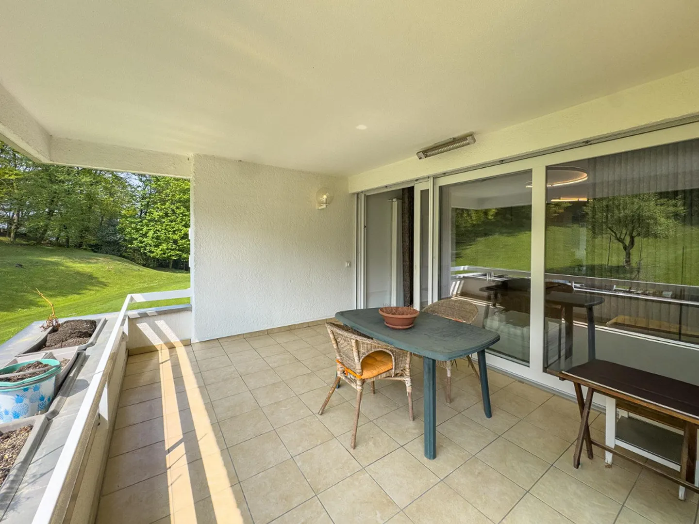 Appartement spacieux avec un aperçu du lac à Carona - Photo 10 sur 13