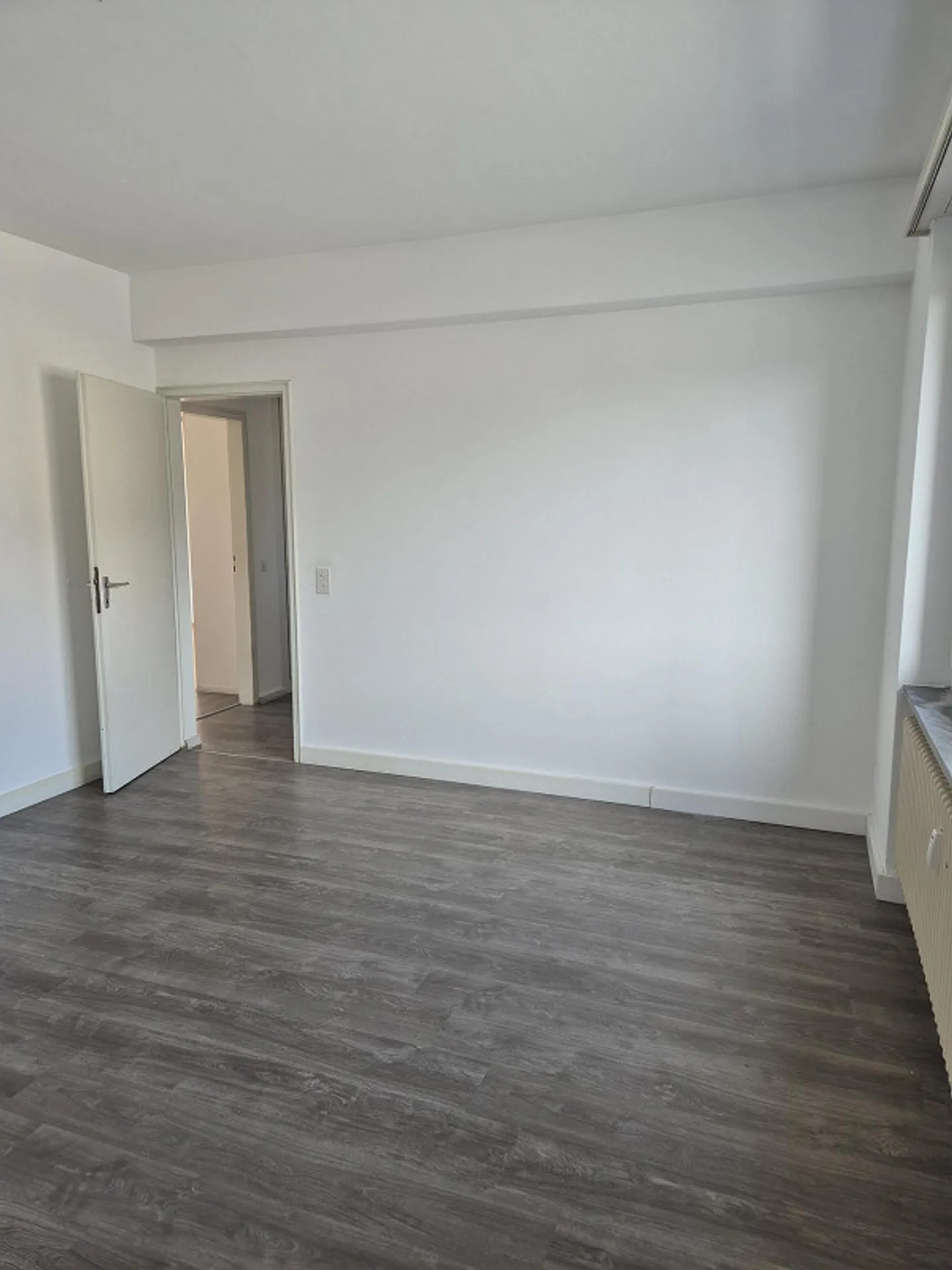 APPARTEMENT À BALERNA - Photo 9 sur 23