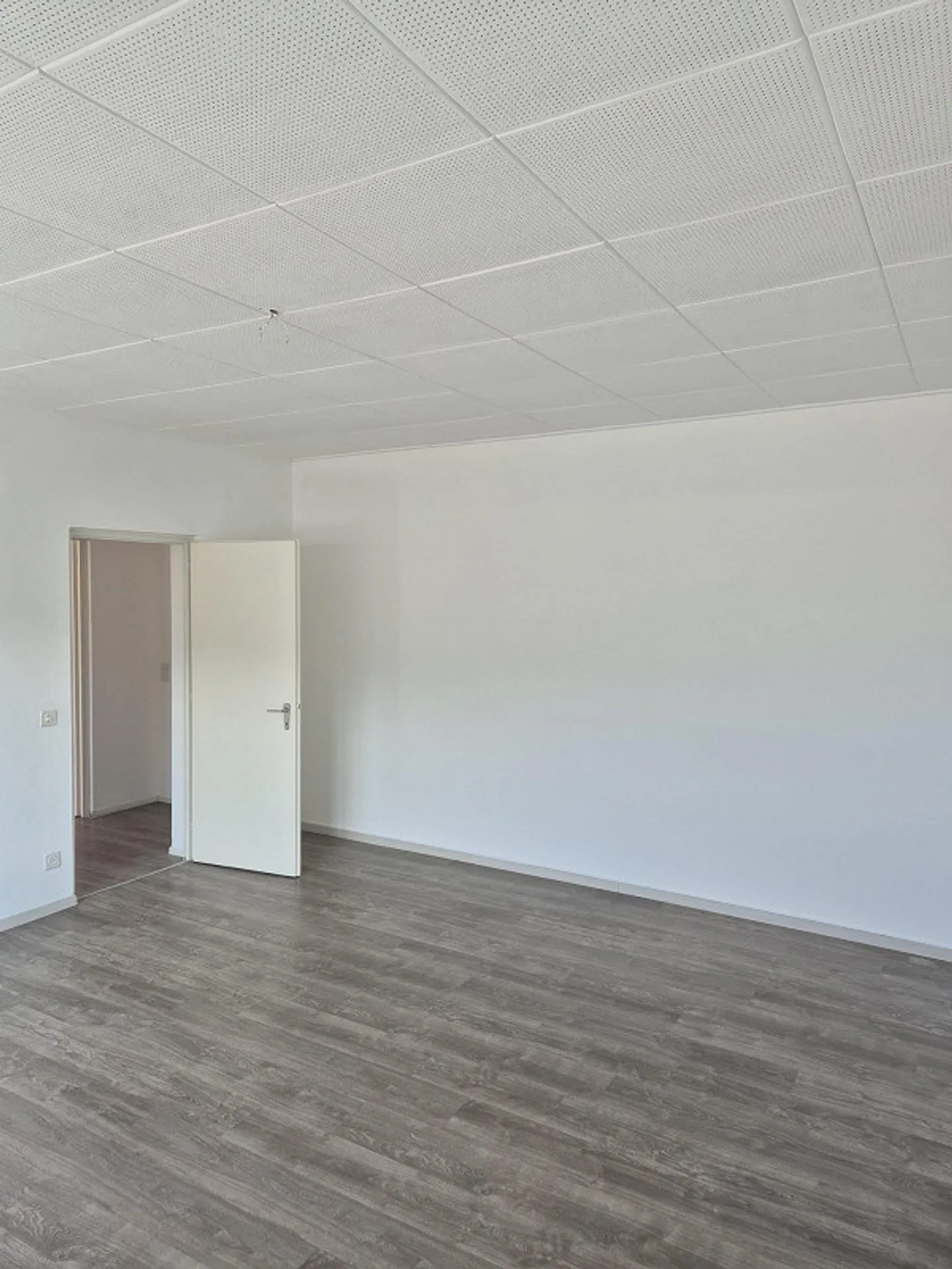 APPARTEMENT À BALERNA - Photo 18 sur 23