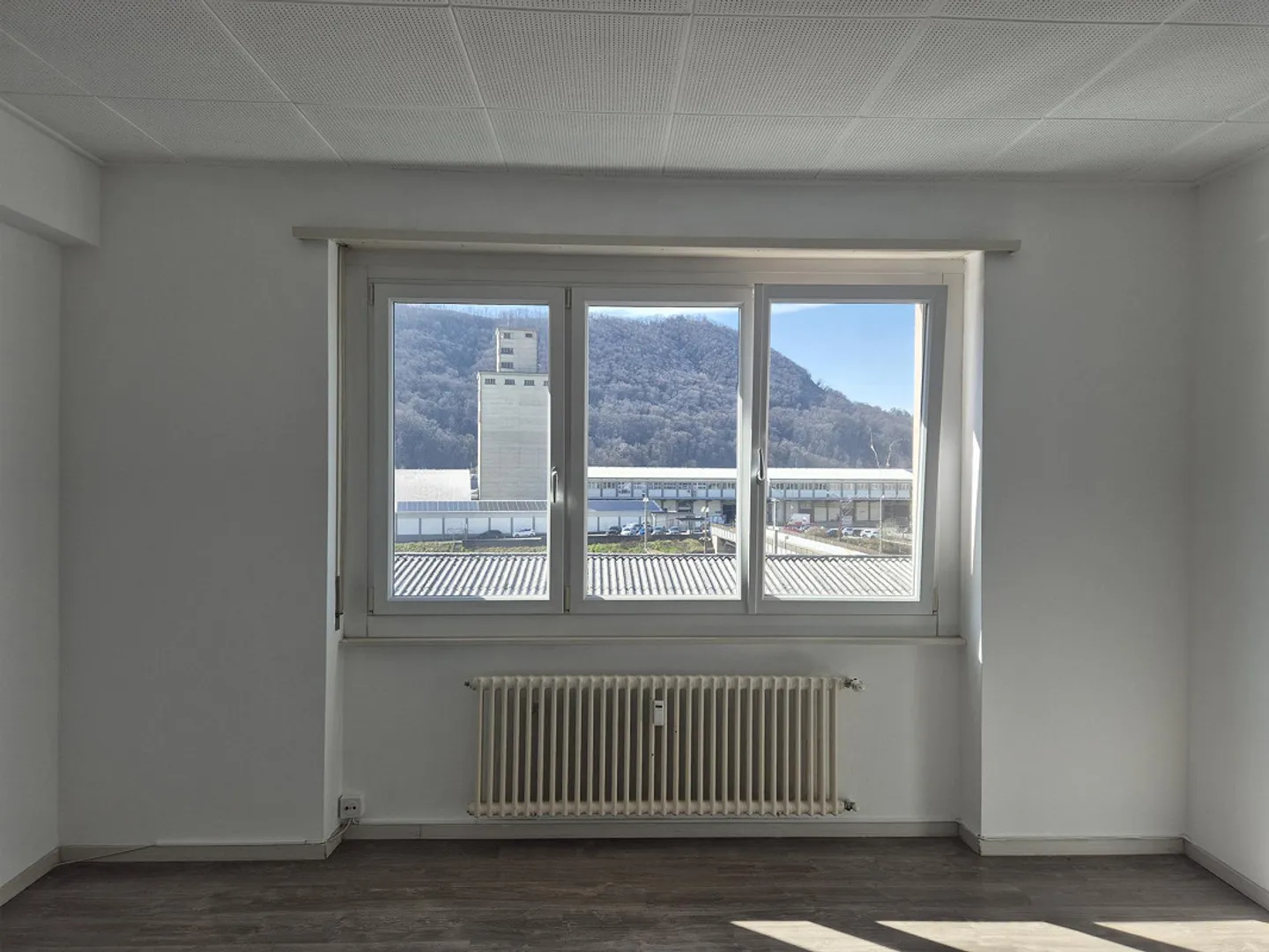 APPARTEMENT À BALERNA - Photo 20 sur 23