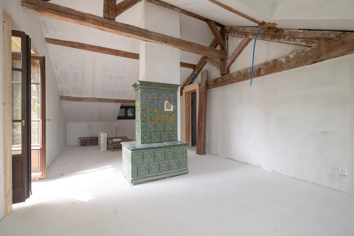 11-Room House - Photo 6 of 13
