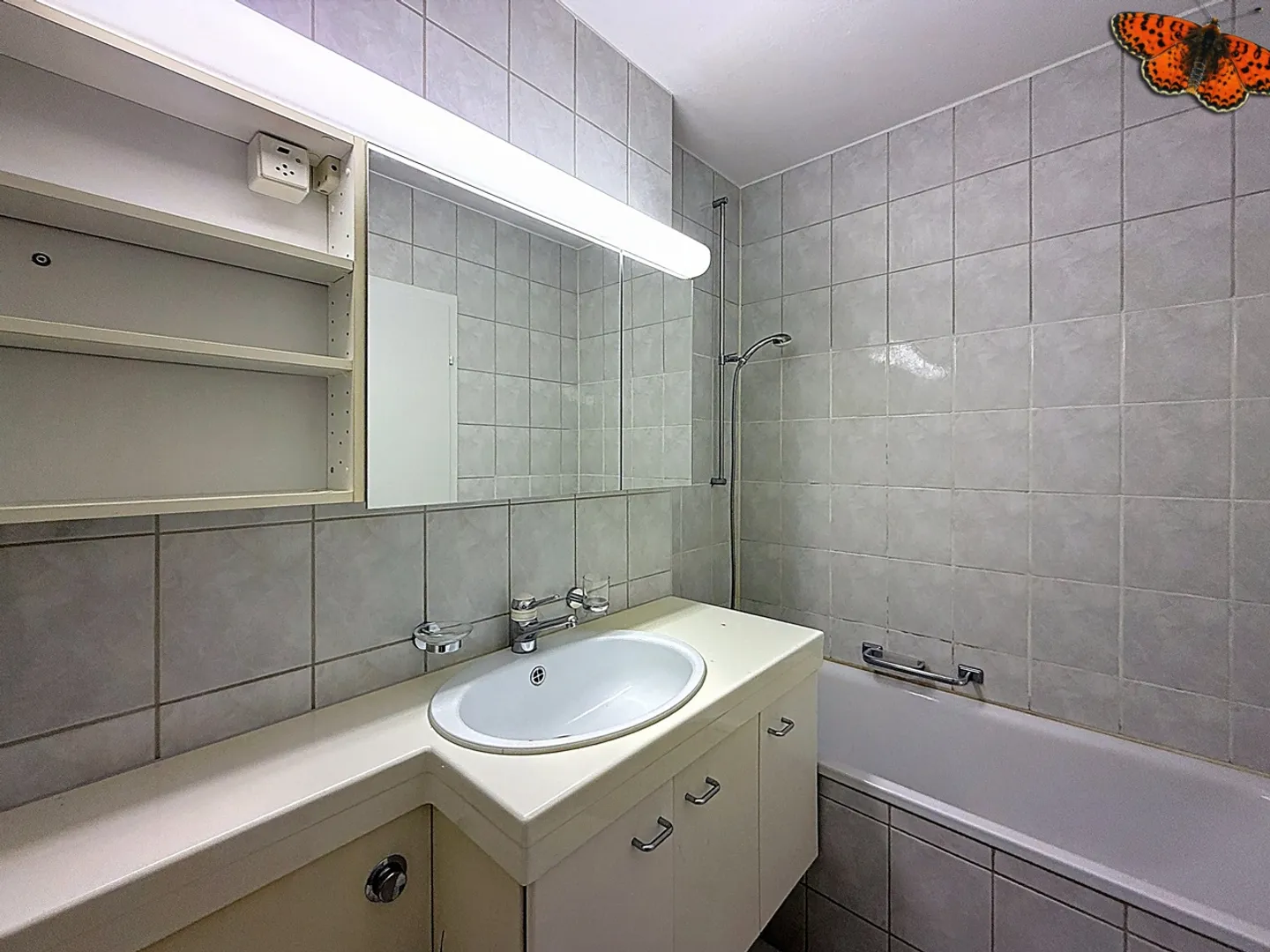 1 Zimmer - Mit einem Balkon - Foto 5 von 6