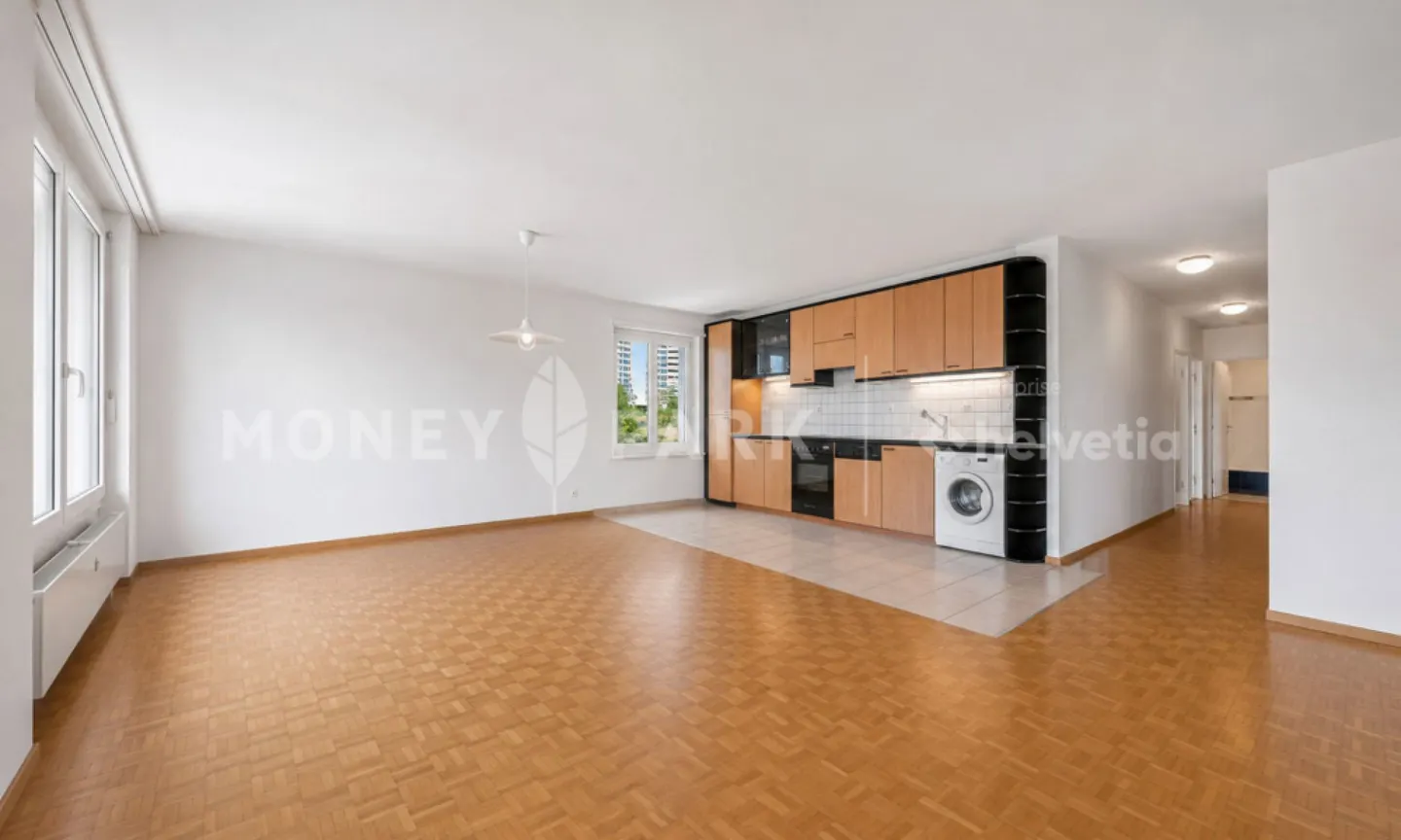 Spacious Apartment in Morges - Photo 4 of 11