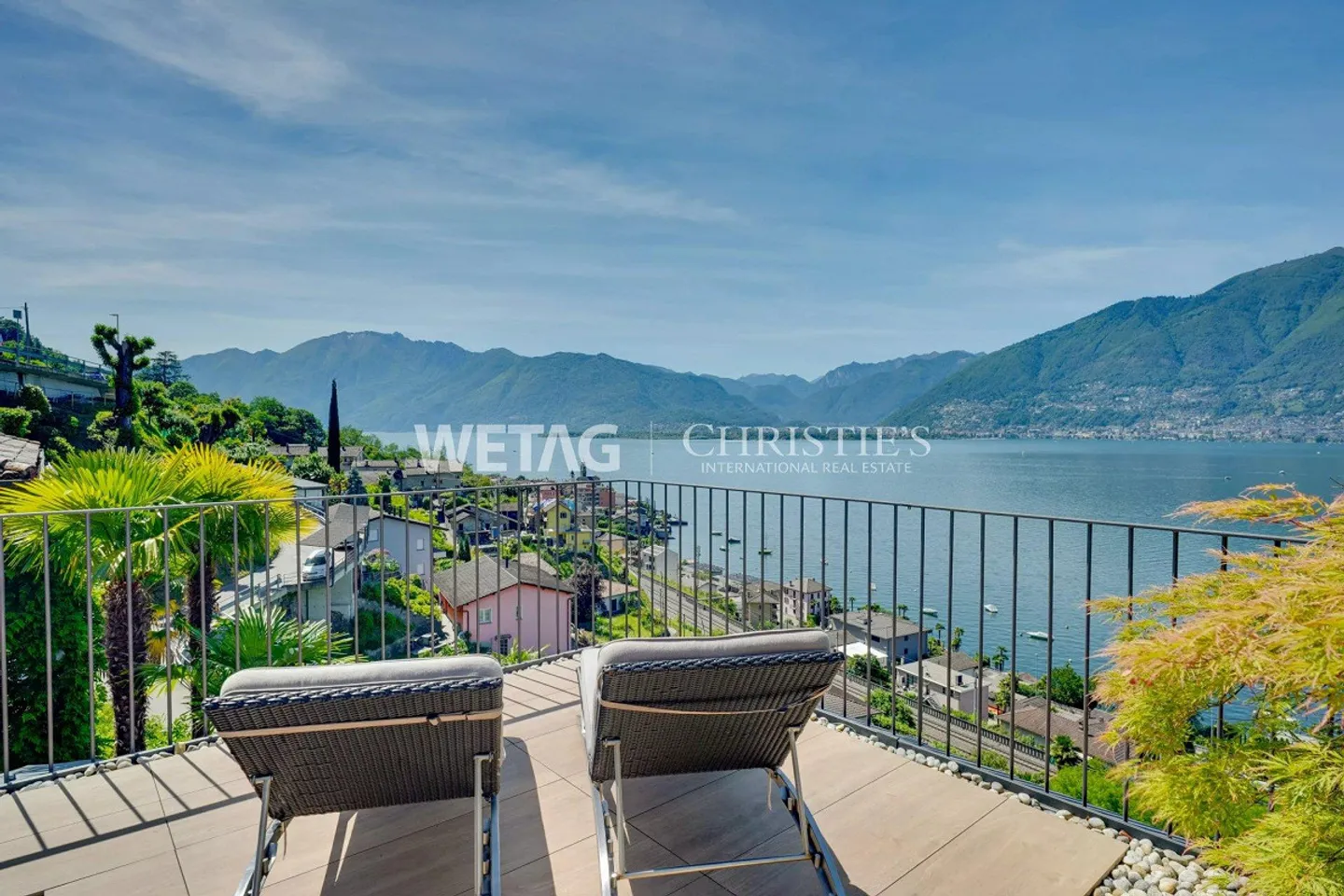 Villa moderne avec terrasses et vue spectaculaire sur le lac à Vira Gambarogno à vendre - Photo 6 sur 13