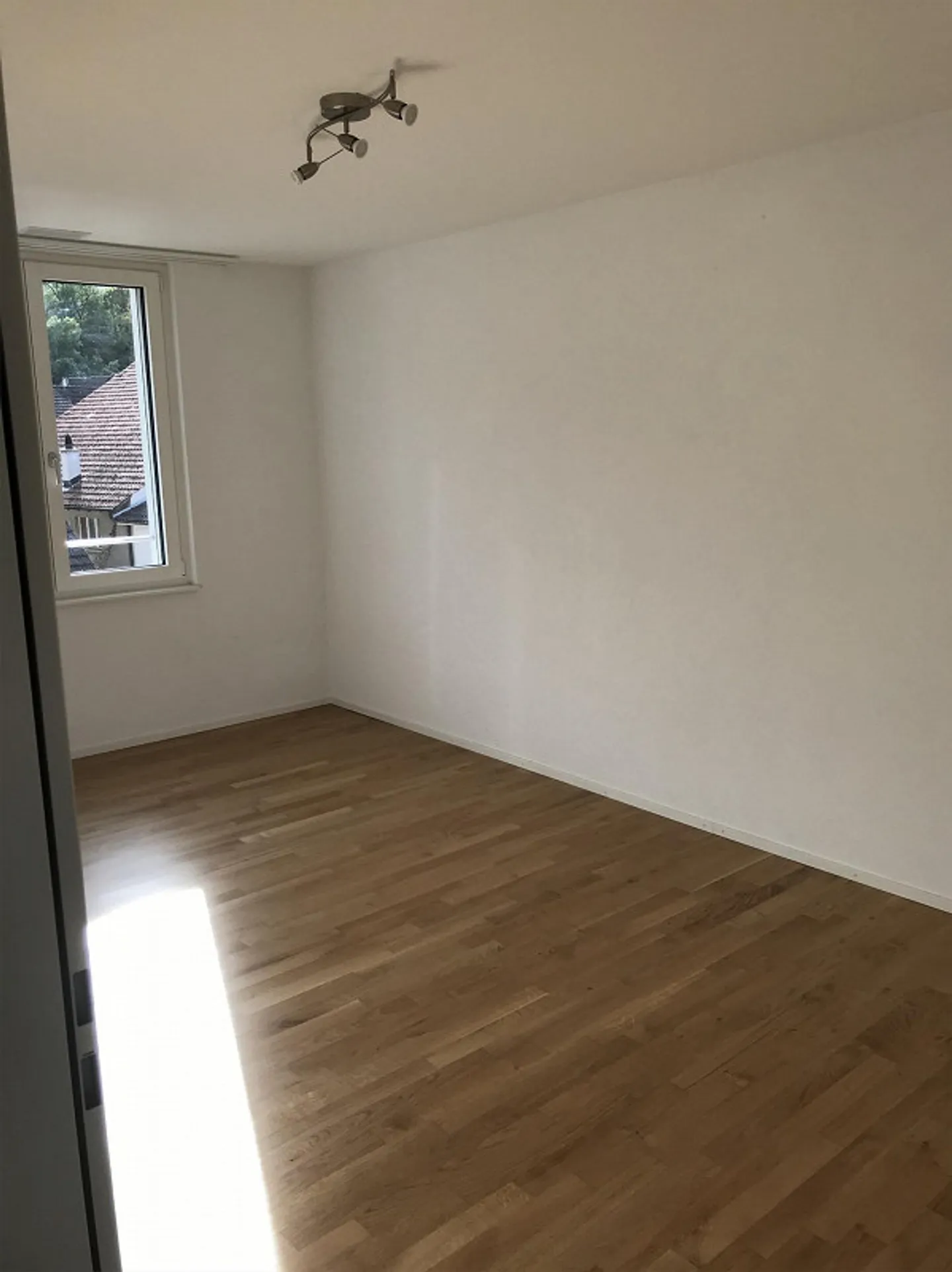 Moderne 3.5-Zimmer Wohnung - Foto 6 von 10