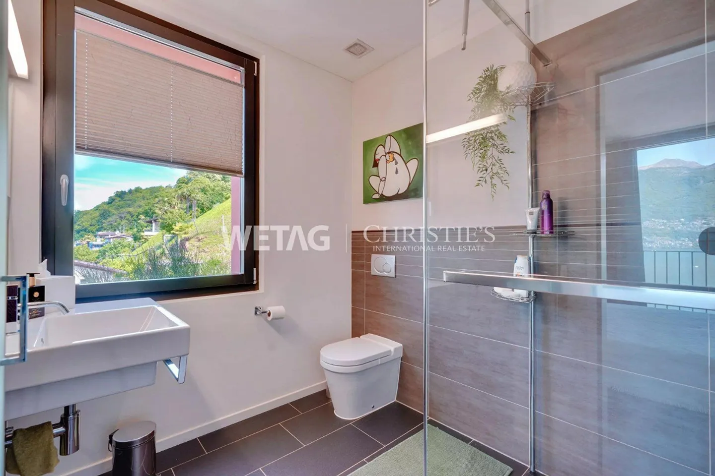 Villa moderne avec terrasses et vue spectaculaire sur le lac à Vira Gambarogno à vendre - Photo 8 sur 13
