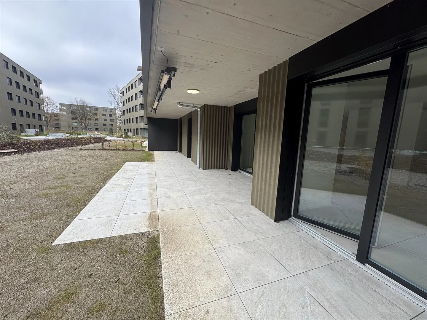 05599 - Appart. 4œ PCES - IMP. CHAMP-RIOND 16 - MATRAN - Foto 1 von 11