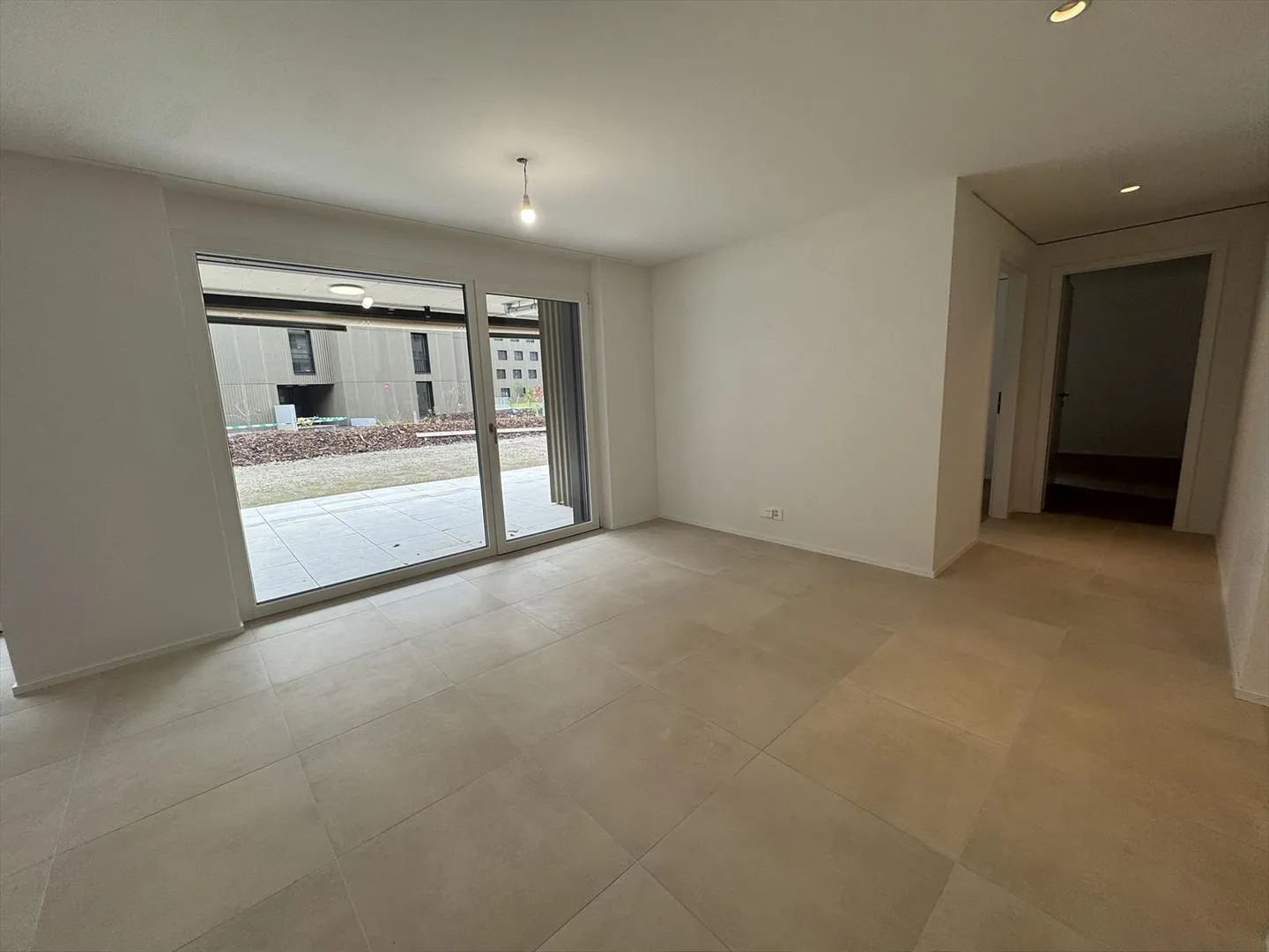 05599 - Appart. 4œ PCES - IMP. CHAMP-RIOND 16 - MATRAN - Foto 11 von 11