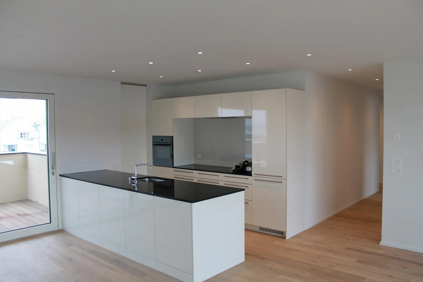 Appartamento 3 1/2 stanze quasi nuovo al piano terra - Foto 2 di 4