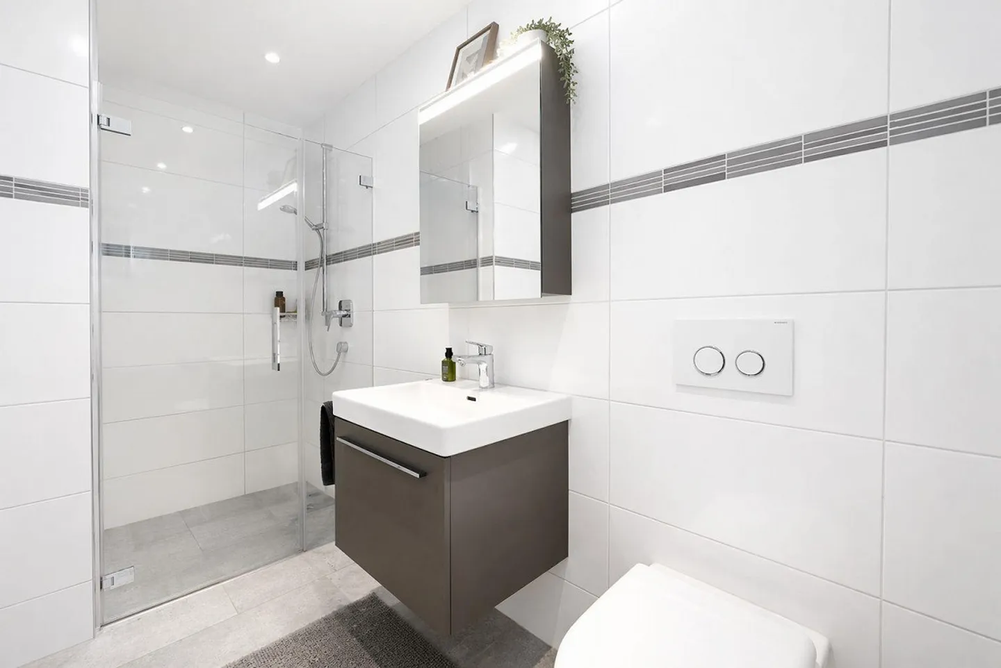 Stylish 5.5-room apartment with loggia & premium finish - Photo 7 of 16