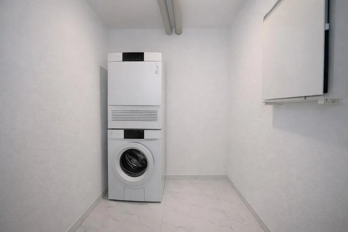 Stylish 5.5-room apartment with loggia & premium finish - Photo 8 of 16