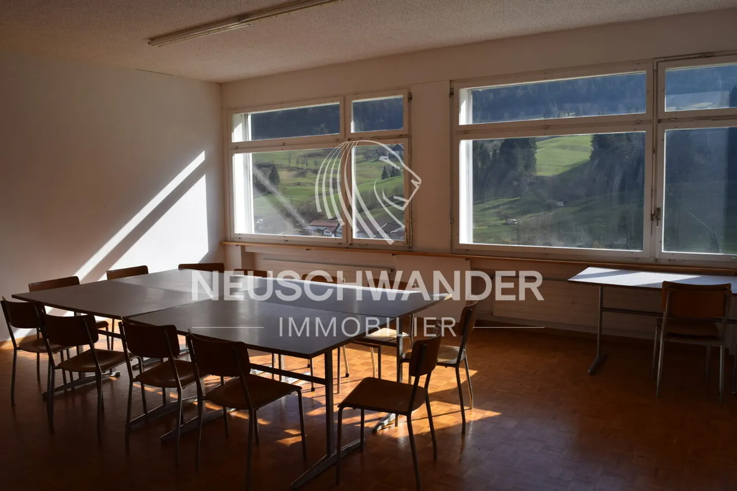 Mischgenutztes Gebäude kaufen - Foto 2 von 13