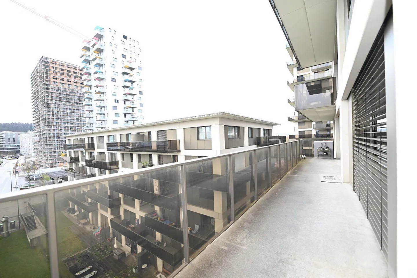 Stylish 5.5-room apartment with loggia & premium finish - Photo 11 of 16