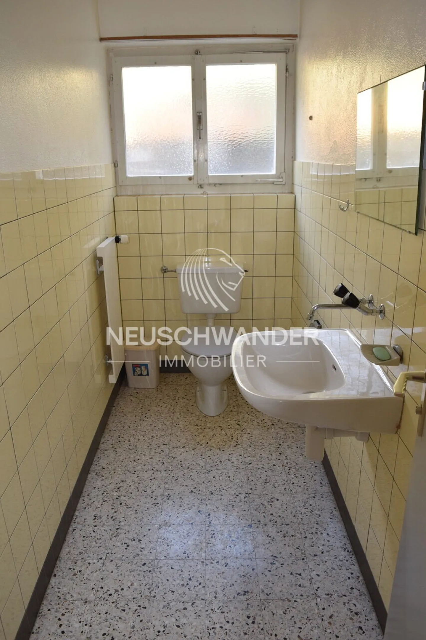 Mischgenutztes Gebäude kaufen - Foto 6 von 13