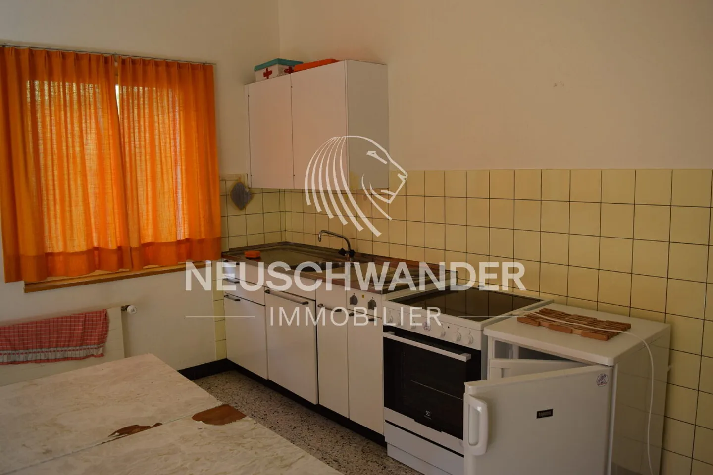 Mischgenutztes Gebäude kaufen - Foto 7 von 13