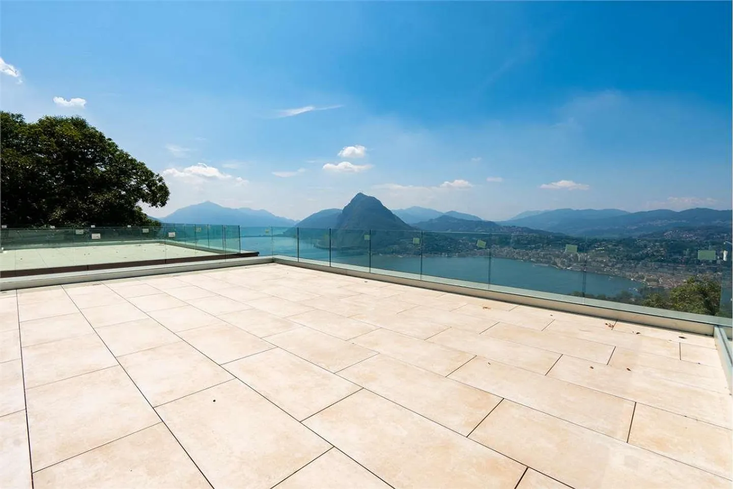 2551 Magnifica Villa Cittadina 5.5 Stanze con Vista Lago - Foto 7 di 12