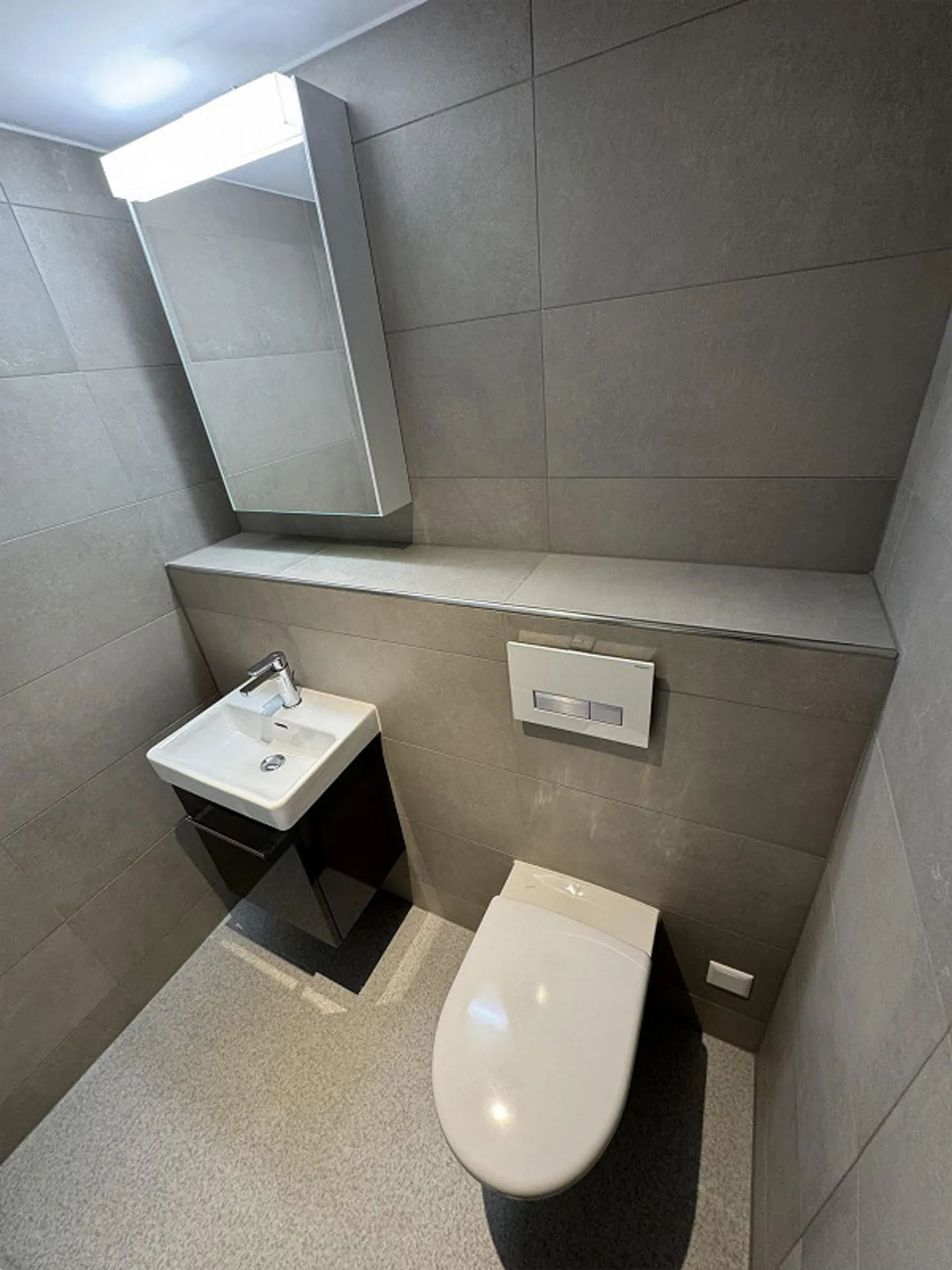 Modernes Büro in Luzerns Altstadt - Foto 1 von 2