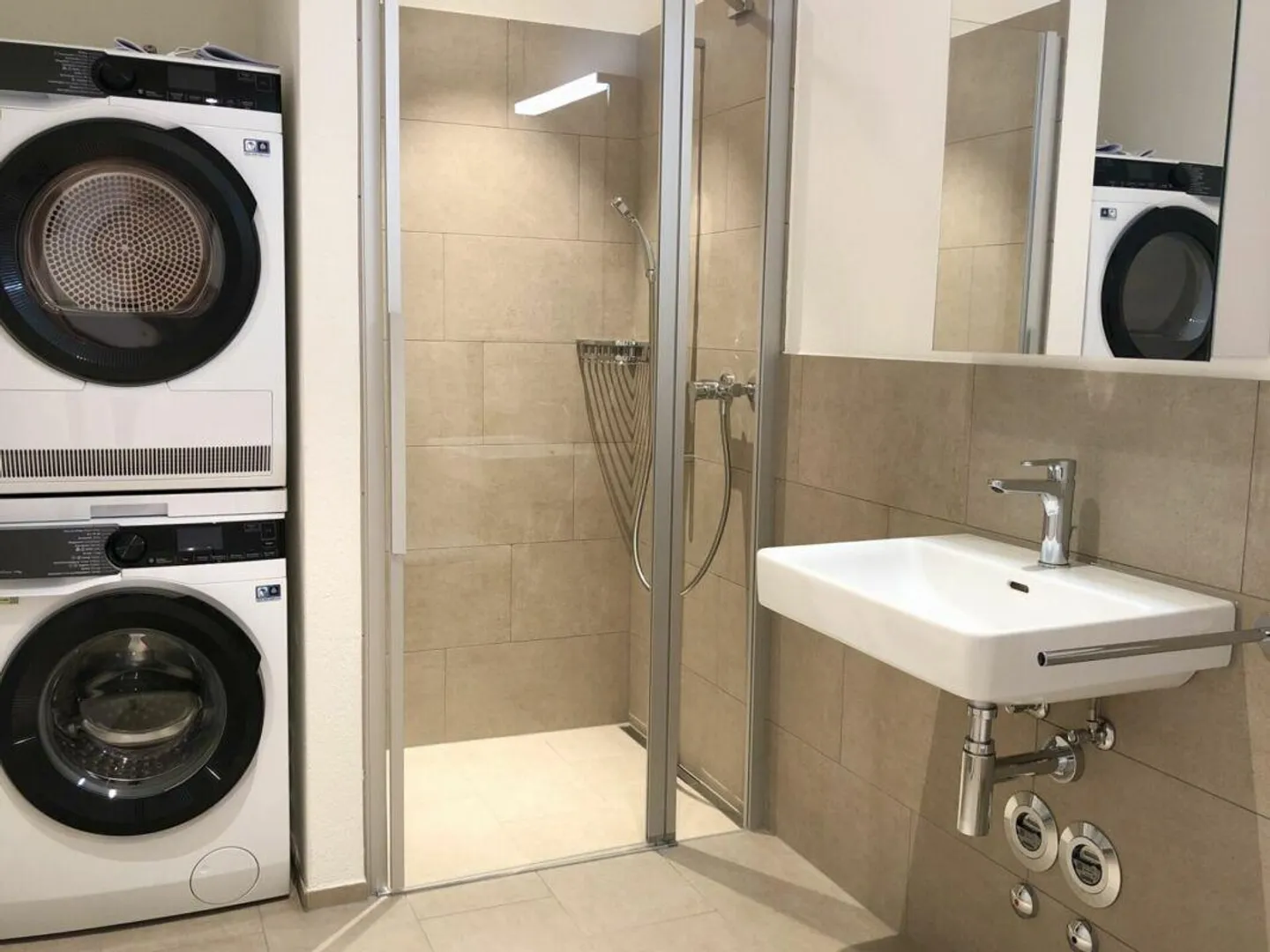 moderne Wohnung mit Blick ins Grüne - Foto 3 von 9