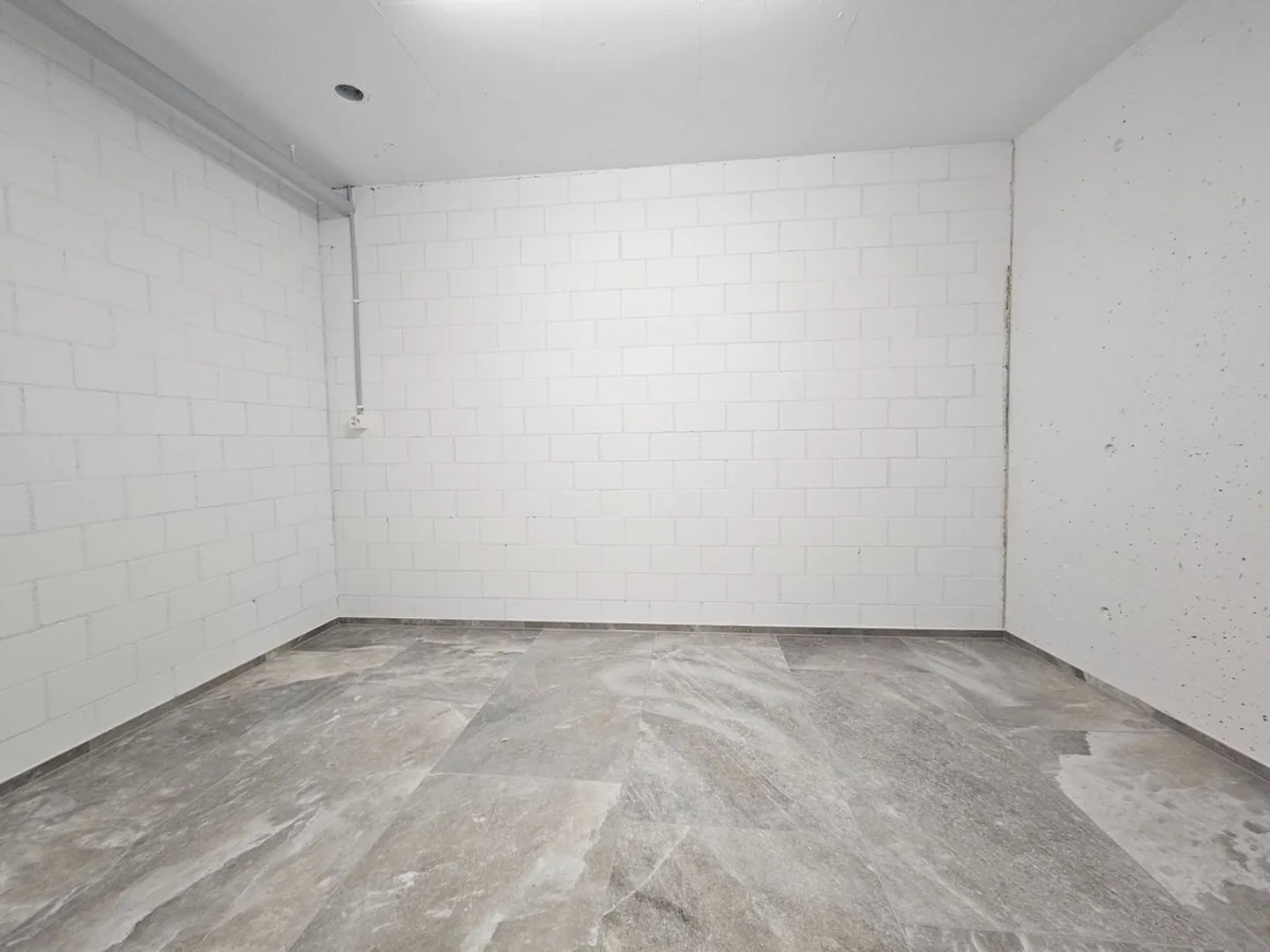 NEW BUILD IN A PRIME LOCATION (APT-C) WITH SPACIOUS PATIO 40 m2 & PRIVATE LAUNDRY ROOM AND CELLAR (17.4 m2) - Photo 10 of 11