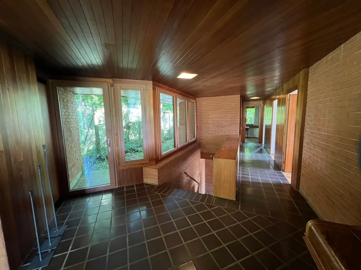 Maison d'architecte impressionnante avec de grands espaces - Photo 7 sur 19