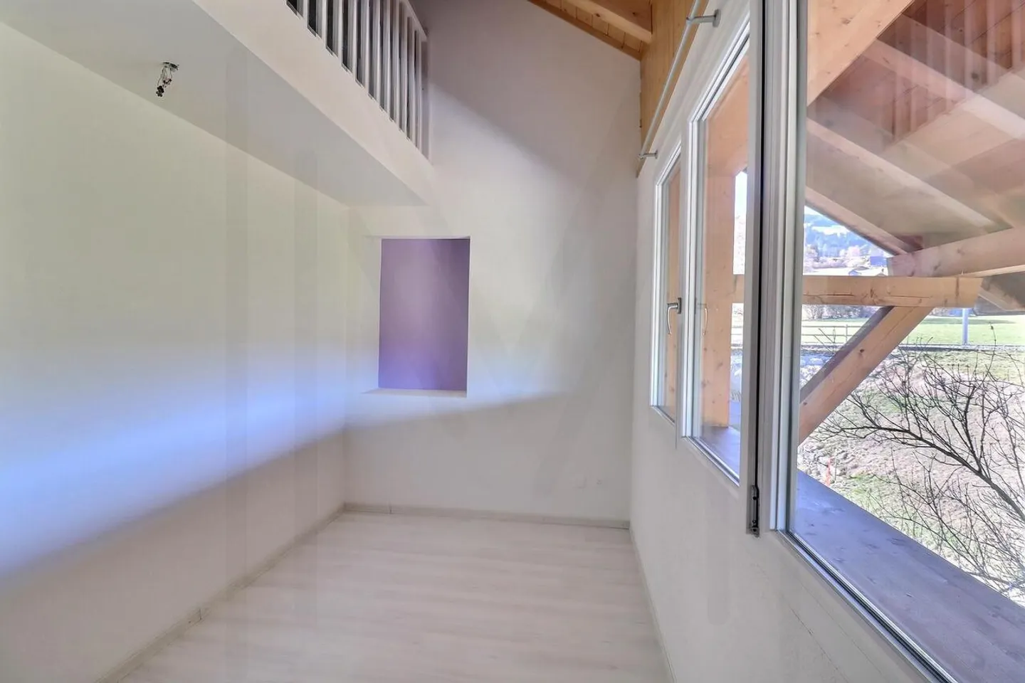 Magnifique maison contiguë de 5,5 pièces dans un domaine agricole  - Foto 12 von 22