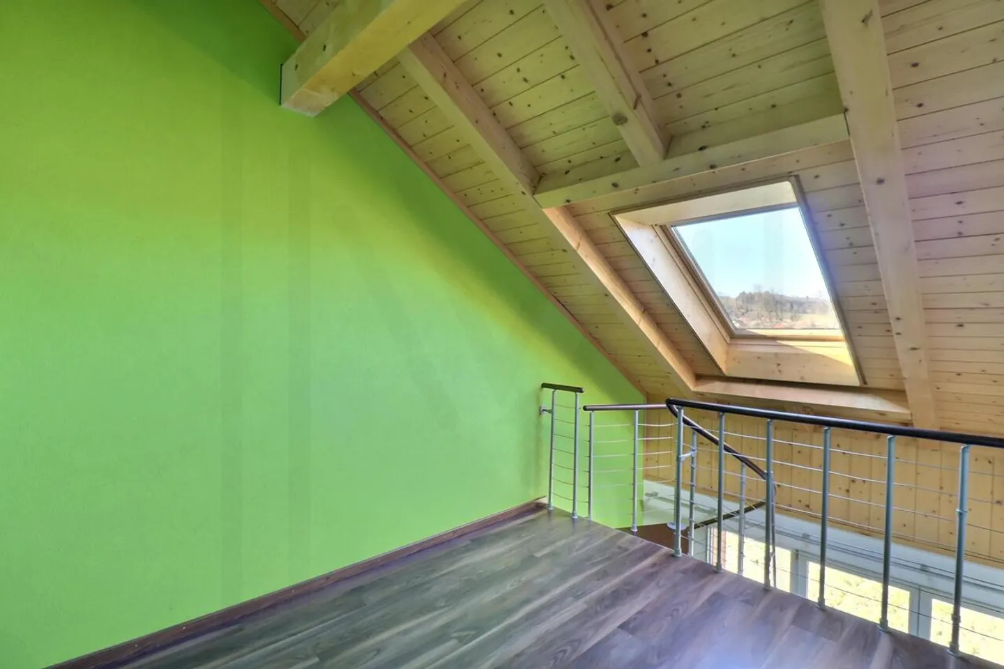 Magnifique maison contiguë de 5,5 pièces dans un domaine agricole  - Foto 14 von 22