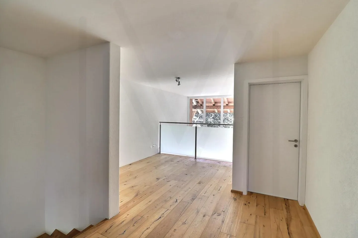 Magnifique maison contiguë de 5,5 pièces dans un domaine agricole  - Foto 16 von 22