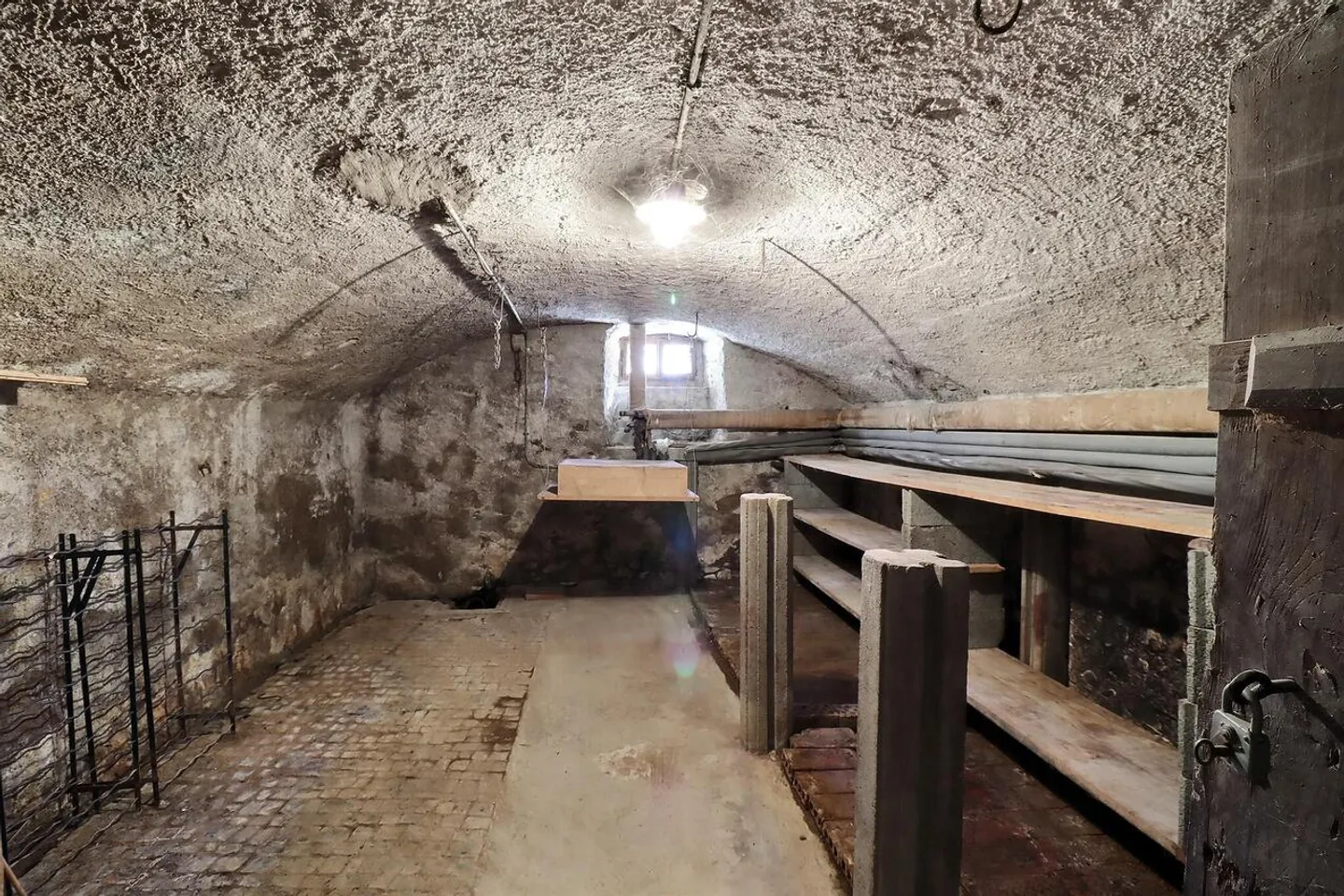 Magnifique maison contiguë de 5,5 pièces dans un domaine agricole  - Foto 21 von 22