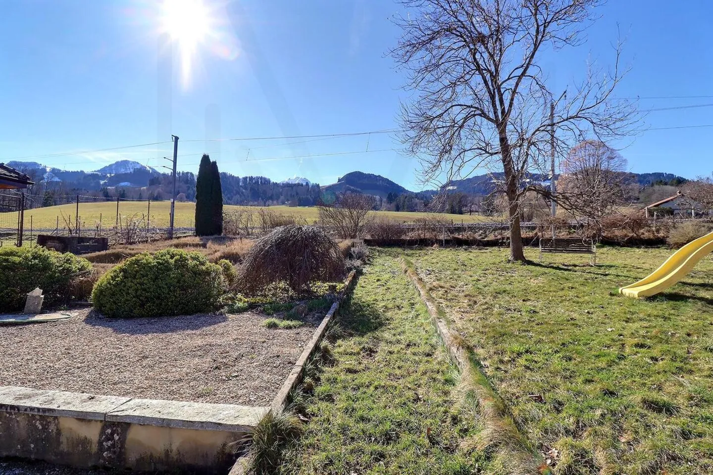Magnifique maison contiguë de 5,5 pièces dans un domaine agricole  - Foto 22 von 22