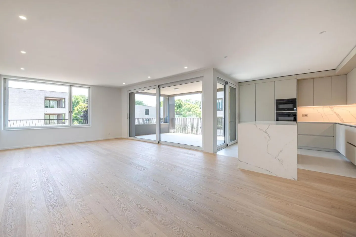 Luxury Apartment in Vandoeuvres - Photo 1 of 5