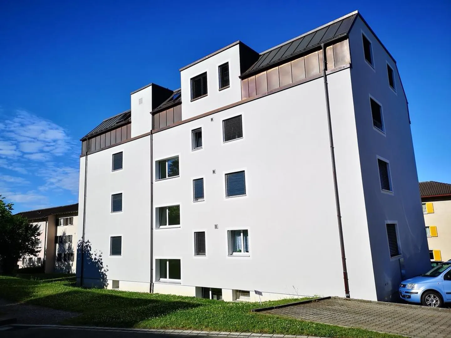 Moderne 2.5-Zimmerwohnung an Toplage - Ihr neues Zuhause! - Foto 2 von 6