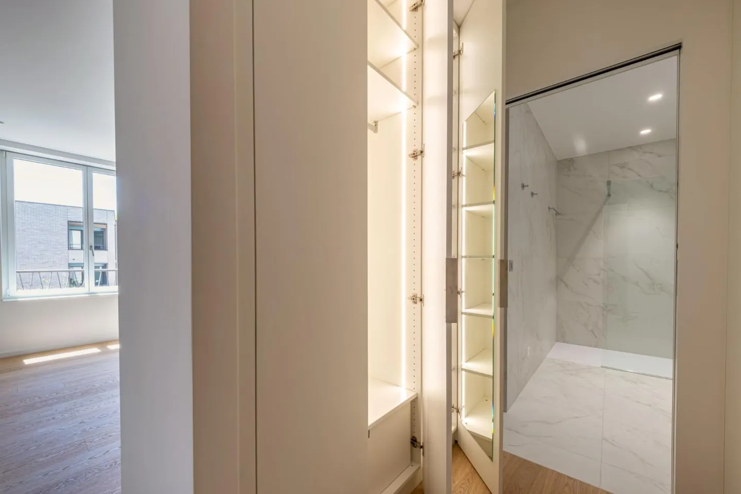 Luxury Apartment in Vandoeuvres - Photo 4 of 5