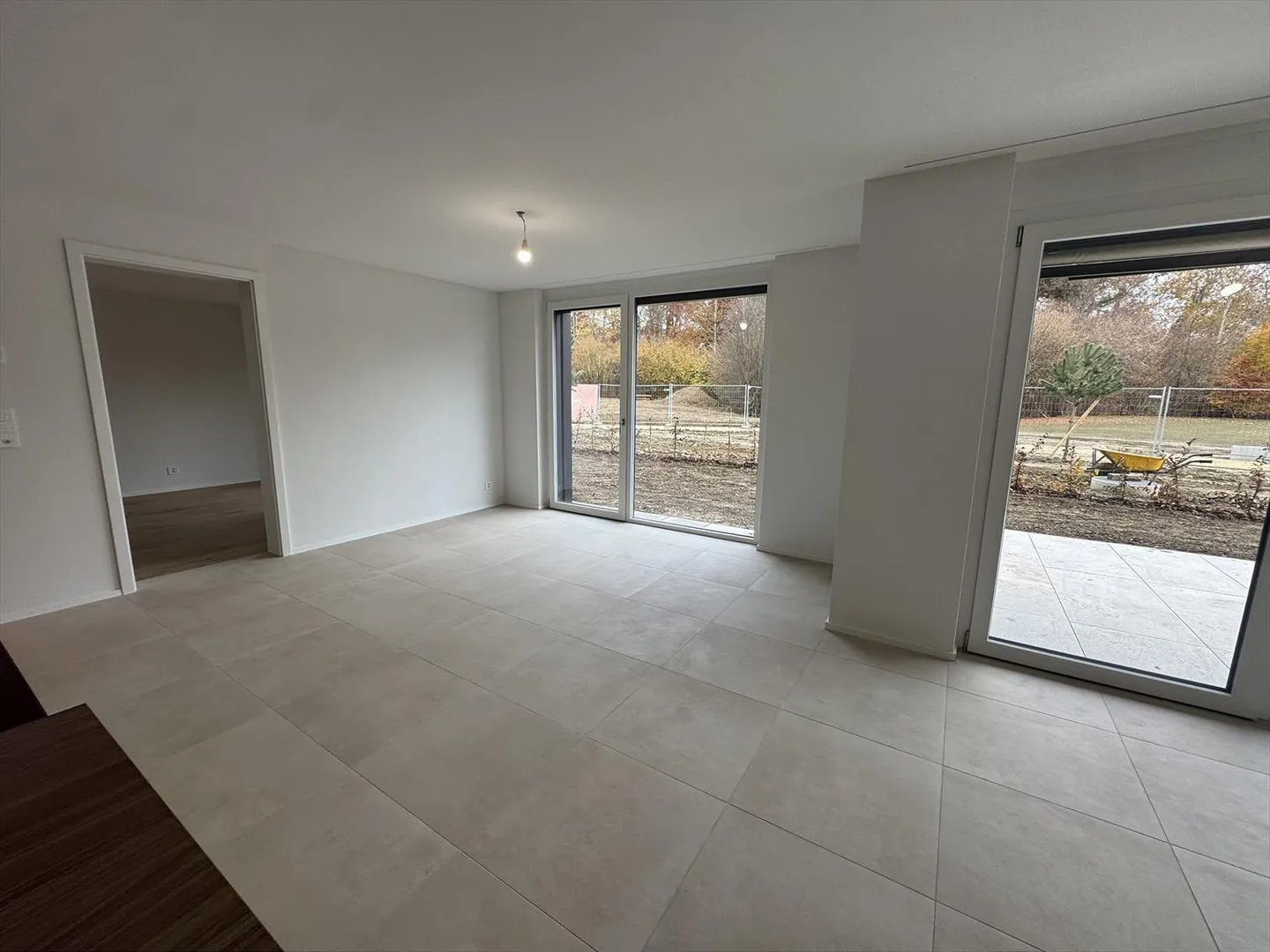 05659 - Appart. 4œ PCES - IMP. CHAMP-RIOND 20 - MATRAN - Foto 7 von 11