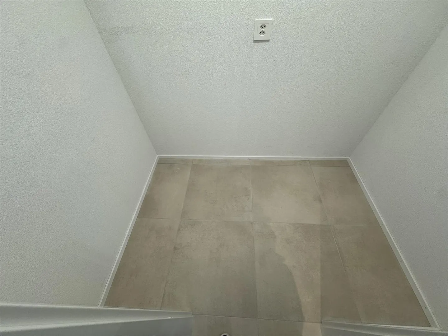 05659 - Appart. 4œ PCES - IMP. CHAMP-RIOND 20 - MATRAN - Foto 6 von 11