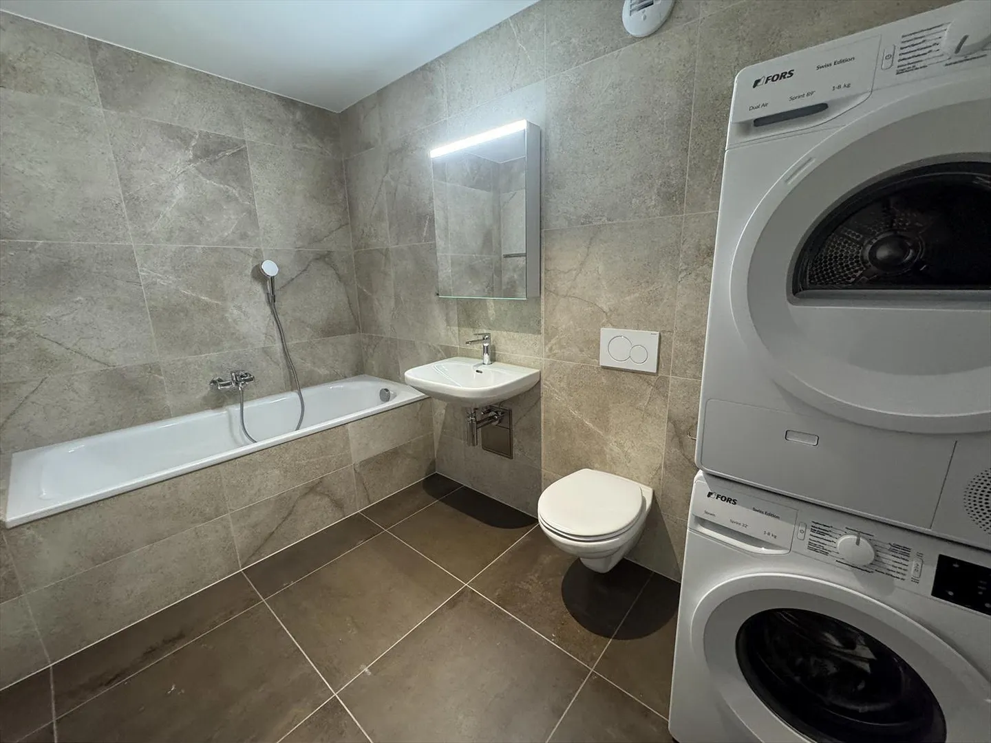 05659 - Appart. 4œ PCES - IMP. CHAMP-RIOND 20 - MATRAN - Foto 8 von 11