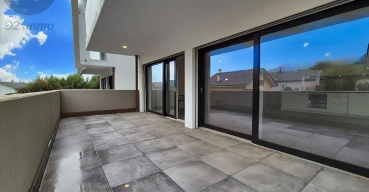 Immeuble mixte à louer - Photo 1 sur 13