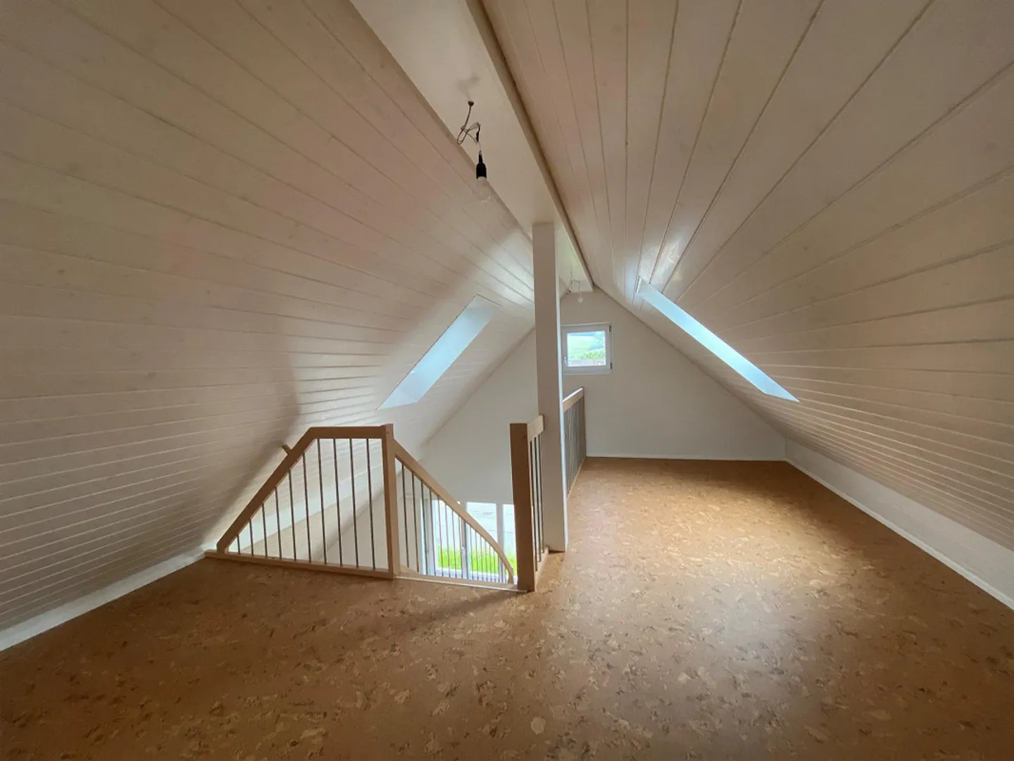 Renovierte Dachwohnung in Neftenbach - Foto 8 von 11