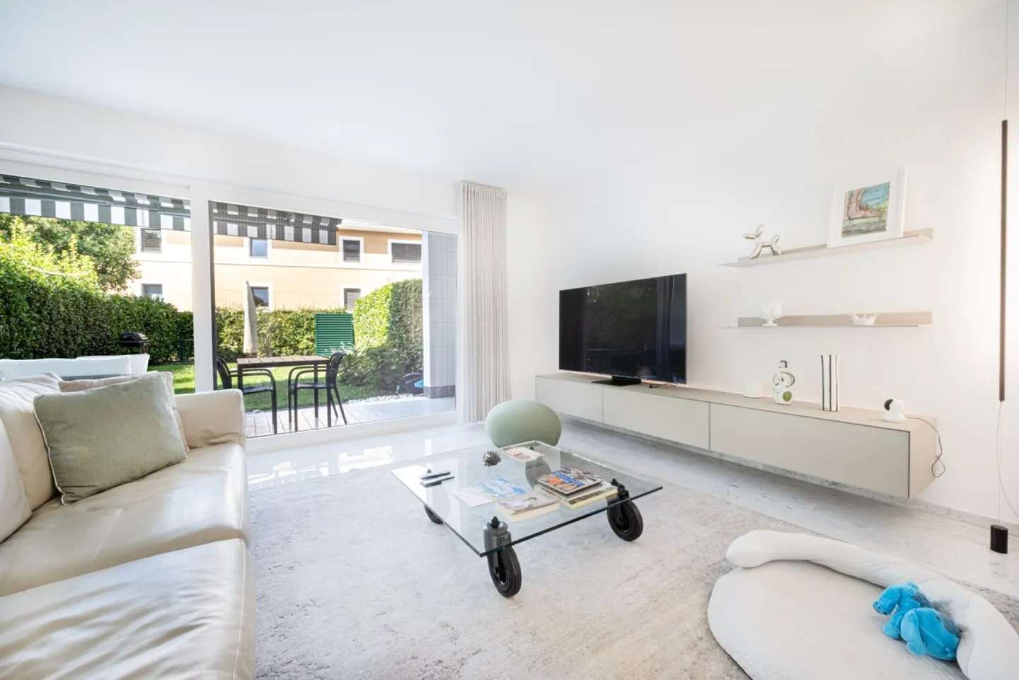 Elegante appartamento maisonette con doppio giardino a Montagnola - Foto 5 di 18