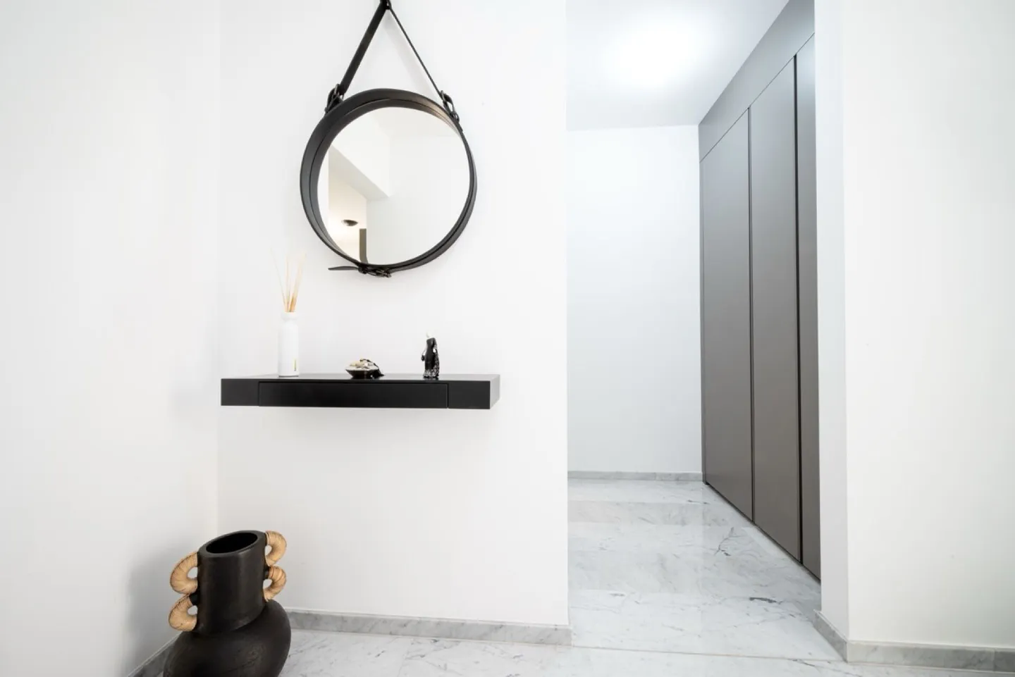Elegante appartamento maisonette con doppio giardino a Montagnola - Foto 3 di 18