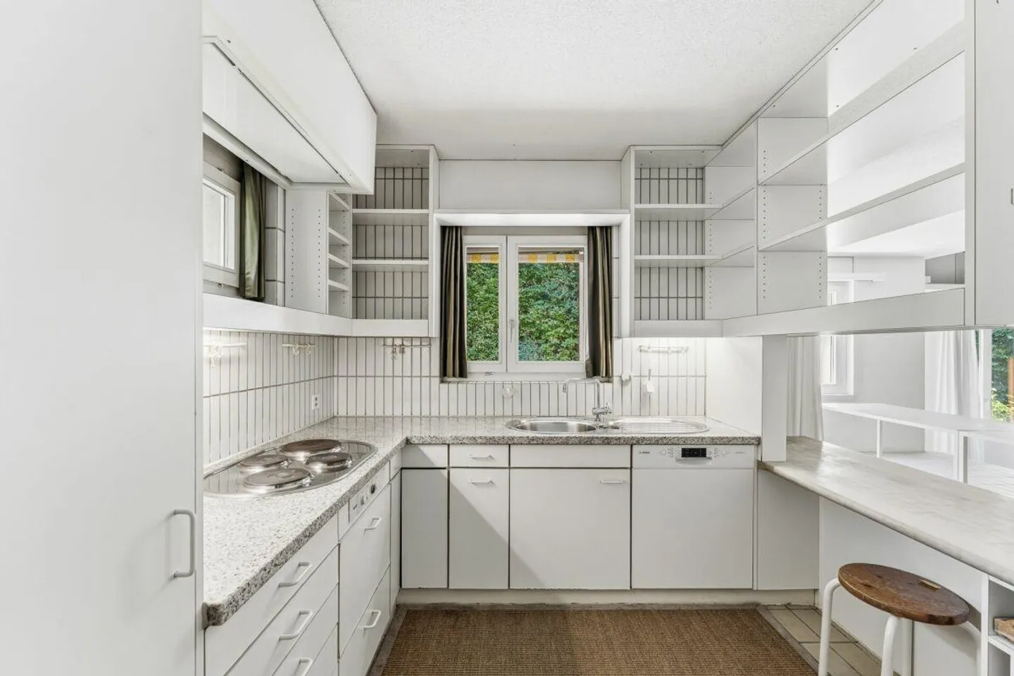 Ampia casa unifamiliare con studio in una posizione molto tranquilla - Foto 6 di 12