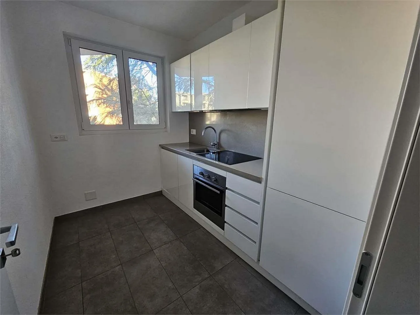 Excellente location de 2,5 pièces à Viganello - Photo 4 sur 9