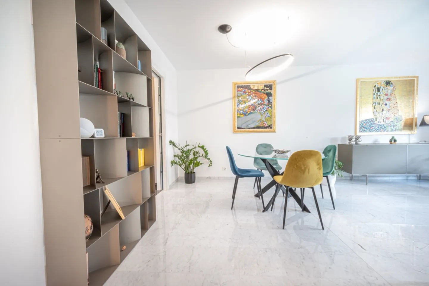 Elegante appartamento maisonette con doppio giardino a Montagnola - Foto 9 di 18