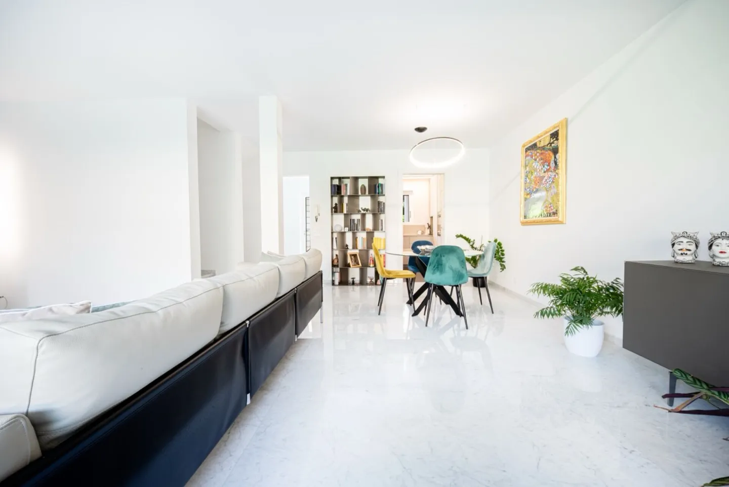 Elegante appartamento maisonette con doppio giardino a Montagnola - Foto 10 di 18