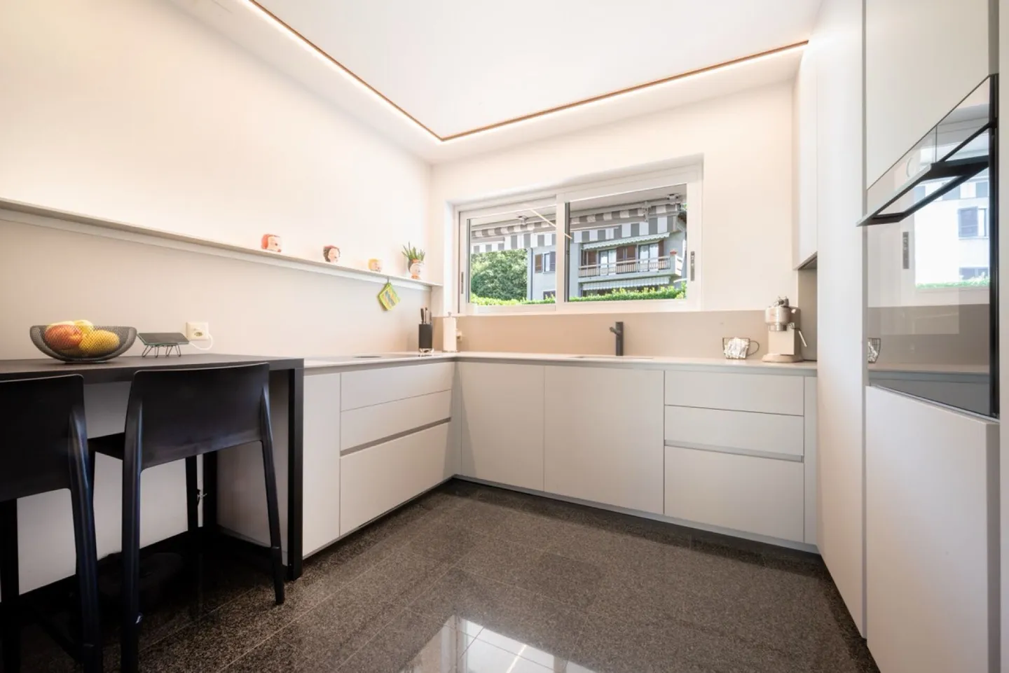 Elegante appartamento maisonette con doppio giardino a Montagnola - Foto 12 di 18