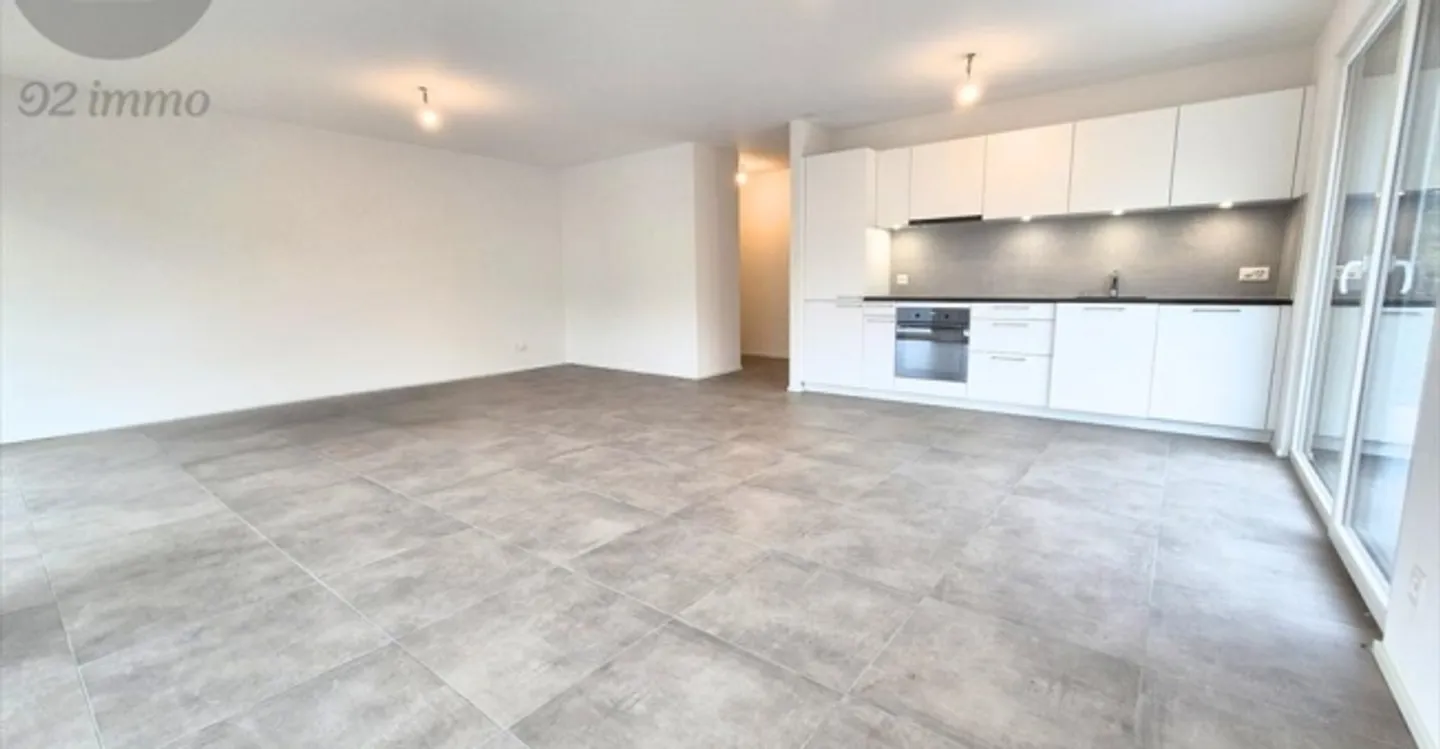 Immeuble mixte à louer - Photo 10 sur 13