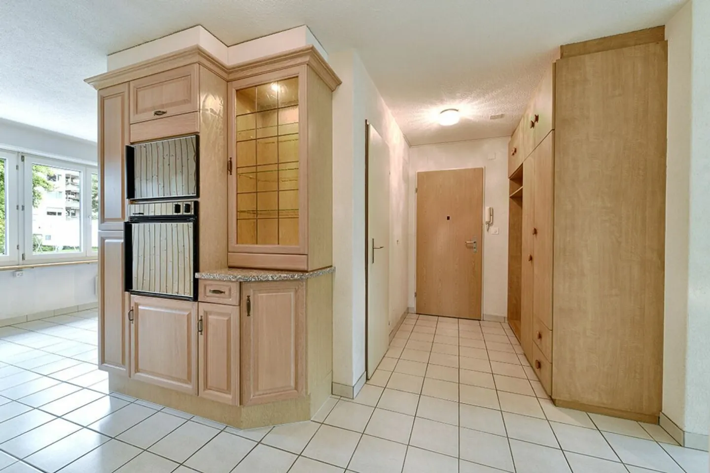 Appartement en copropriété de 4,5 pièces avec salle de loisirs et place de parking - Photo 3 sur 12