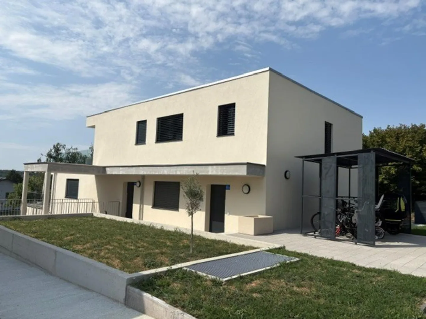 Bella posizione Magnifico 3 1/2 locali con terrazza e giardino. - Foto 9 di 9